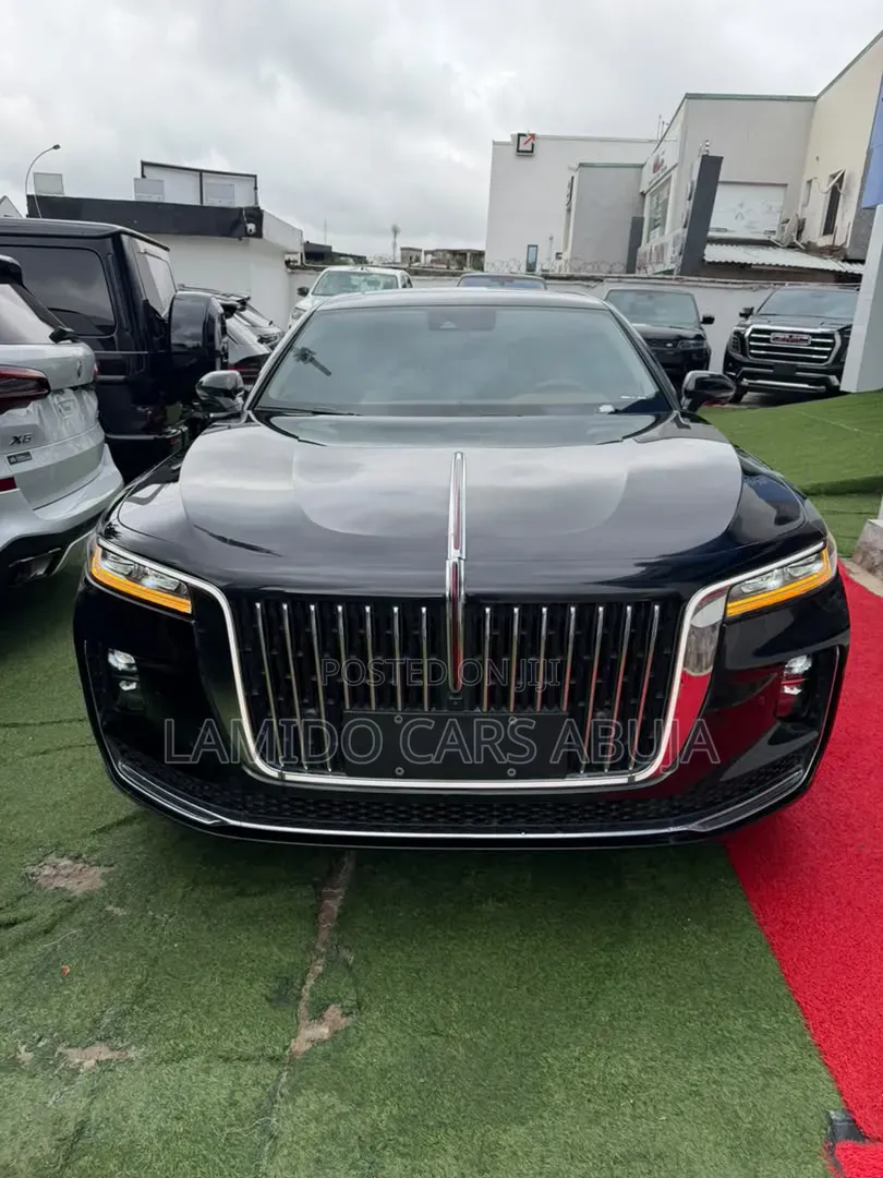 Hongqi E-HS9 2024 Black
