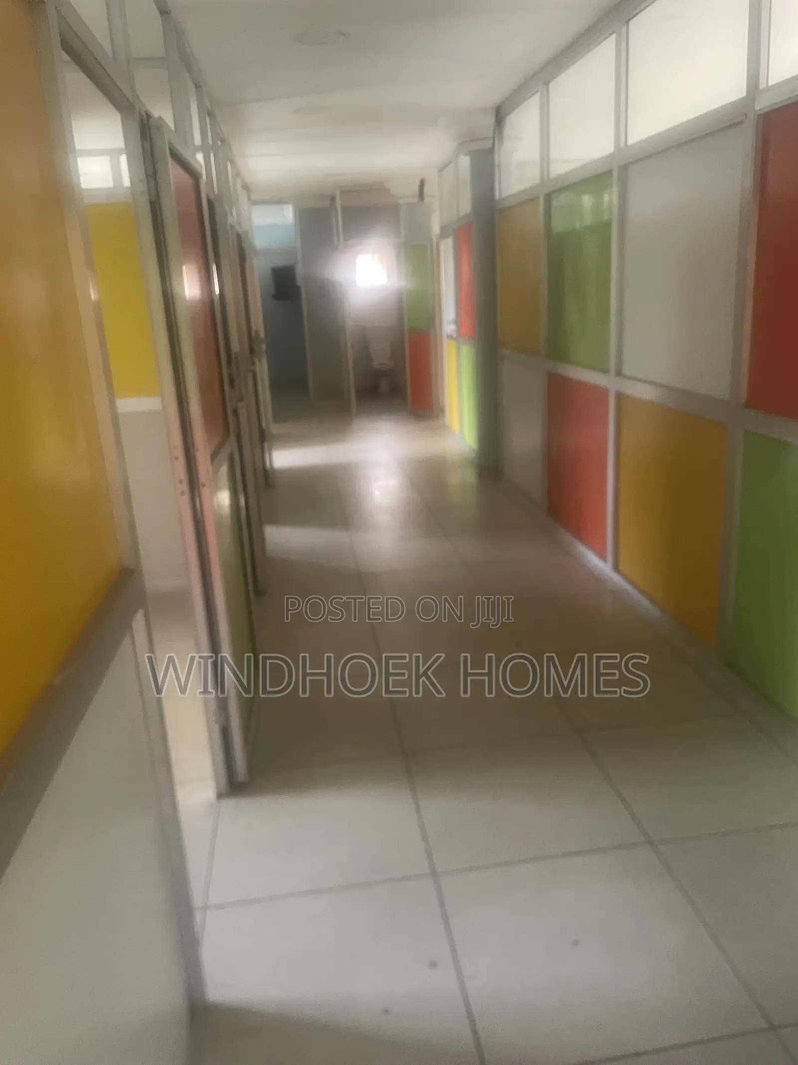 155sqms Office Space on the 2nd Floor in a Well Maintained Complex