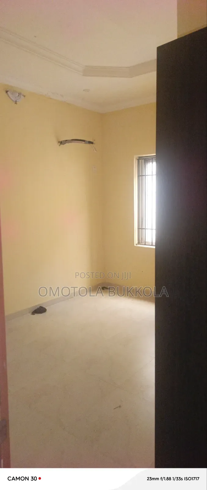 3bdrm Block of Flats in In An Estate, Ado / Ajah for rent