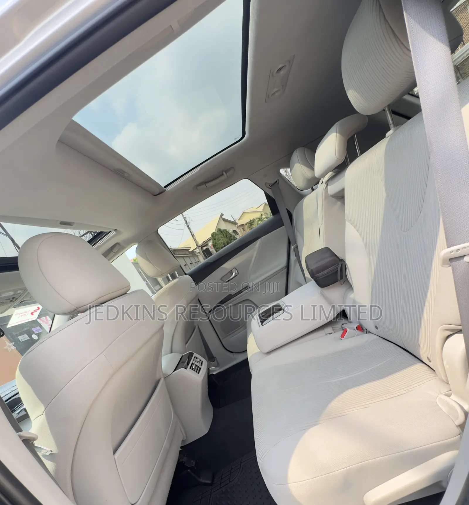 Toyota Venza XLE 2010 Silver