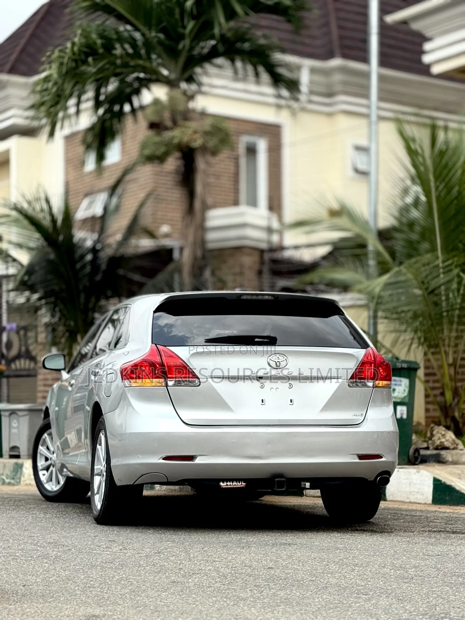 Toyota Venza XLE 2010 Silver