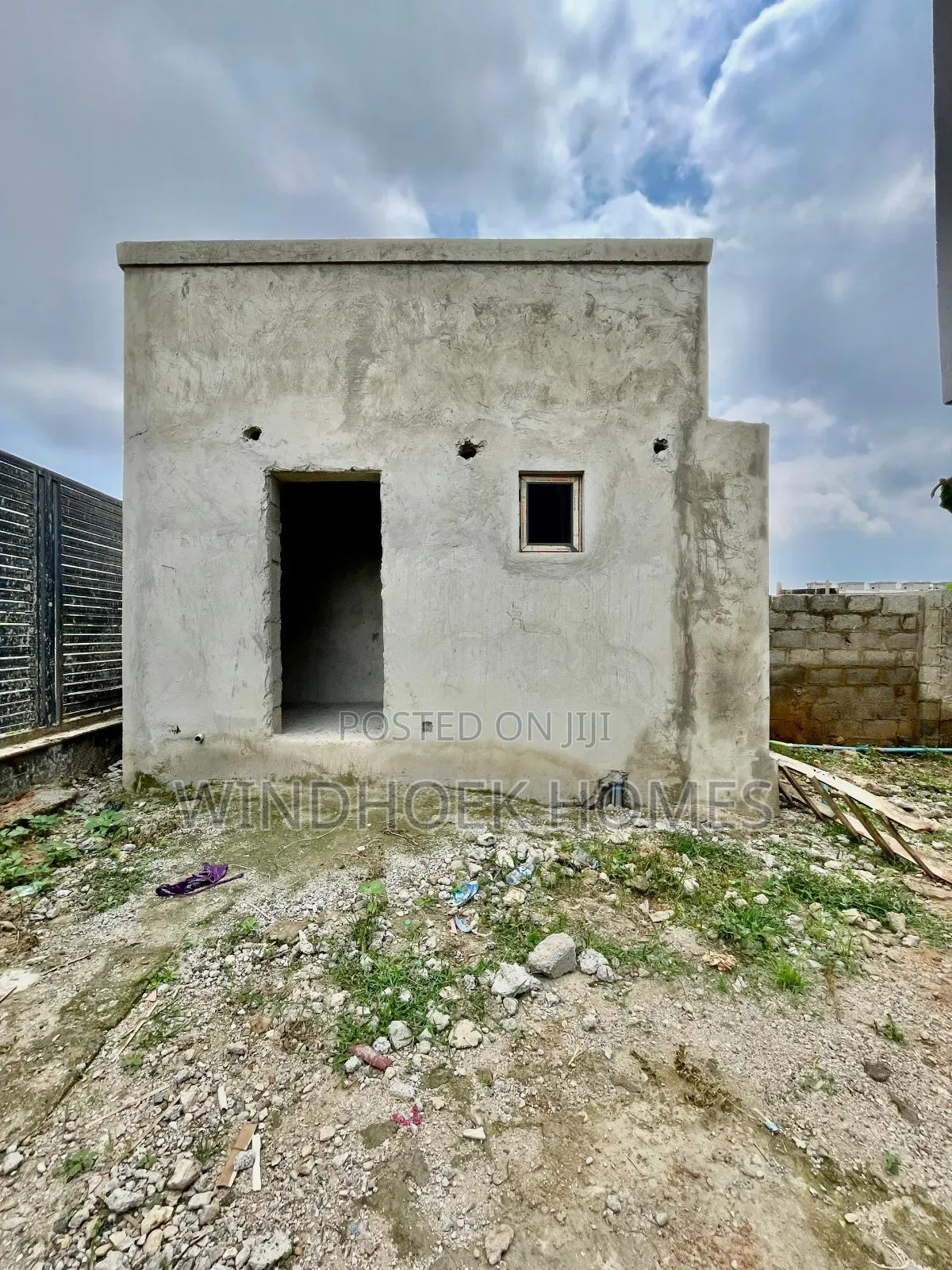 4bdrm Duplex in Jahi for sale