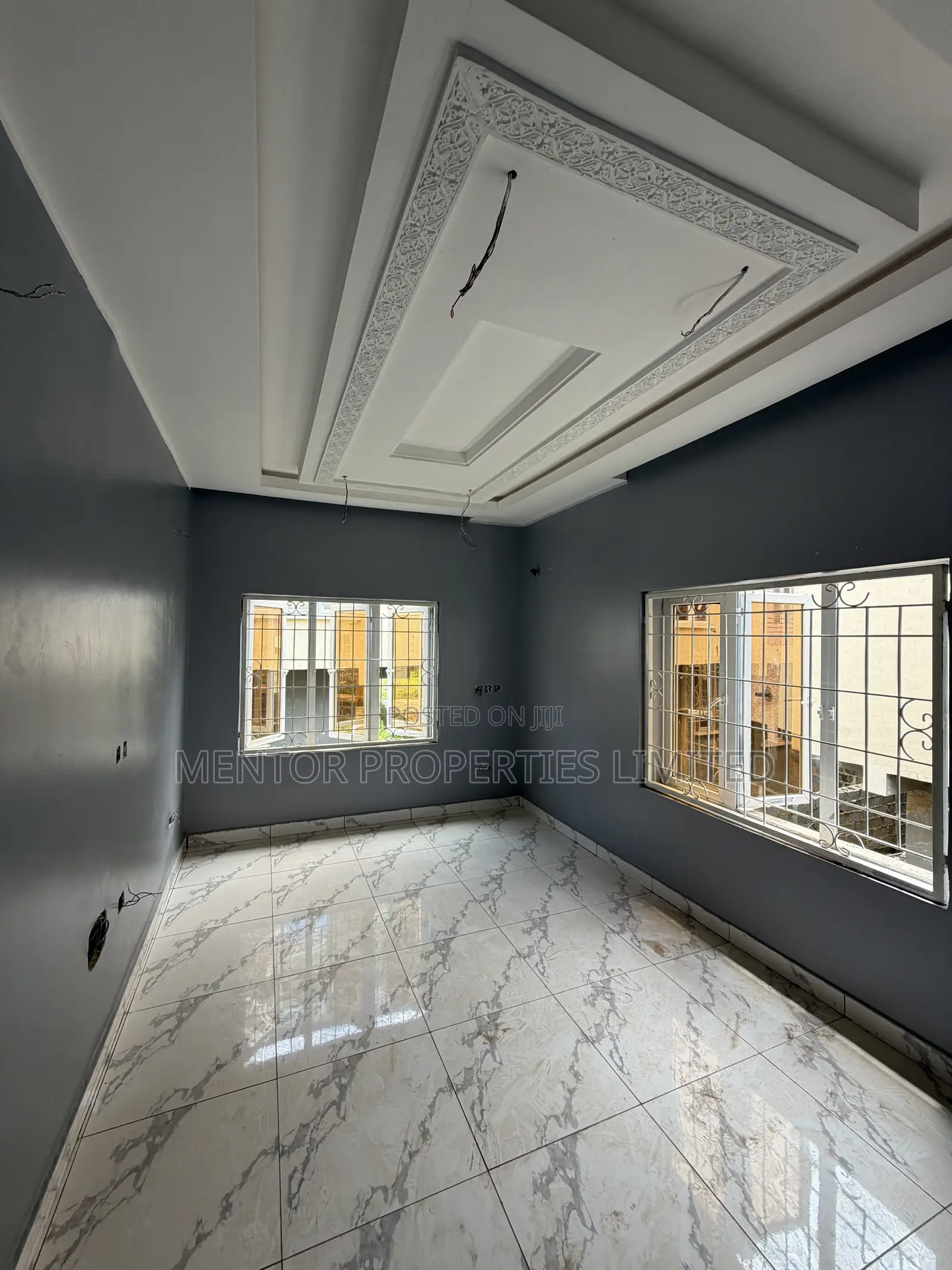 4bdrm Duplex in Paradise Estate, Life Camp for sale