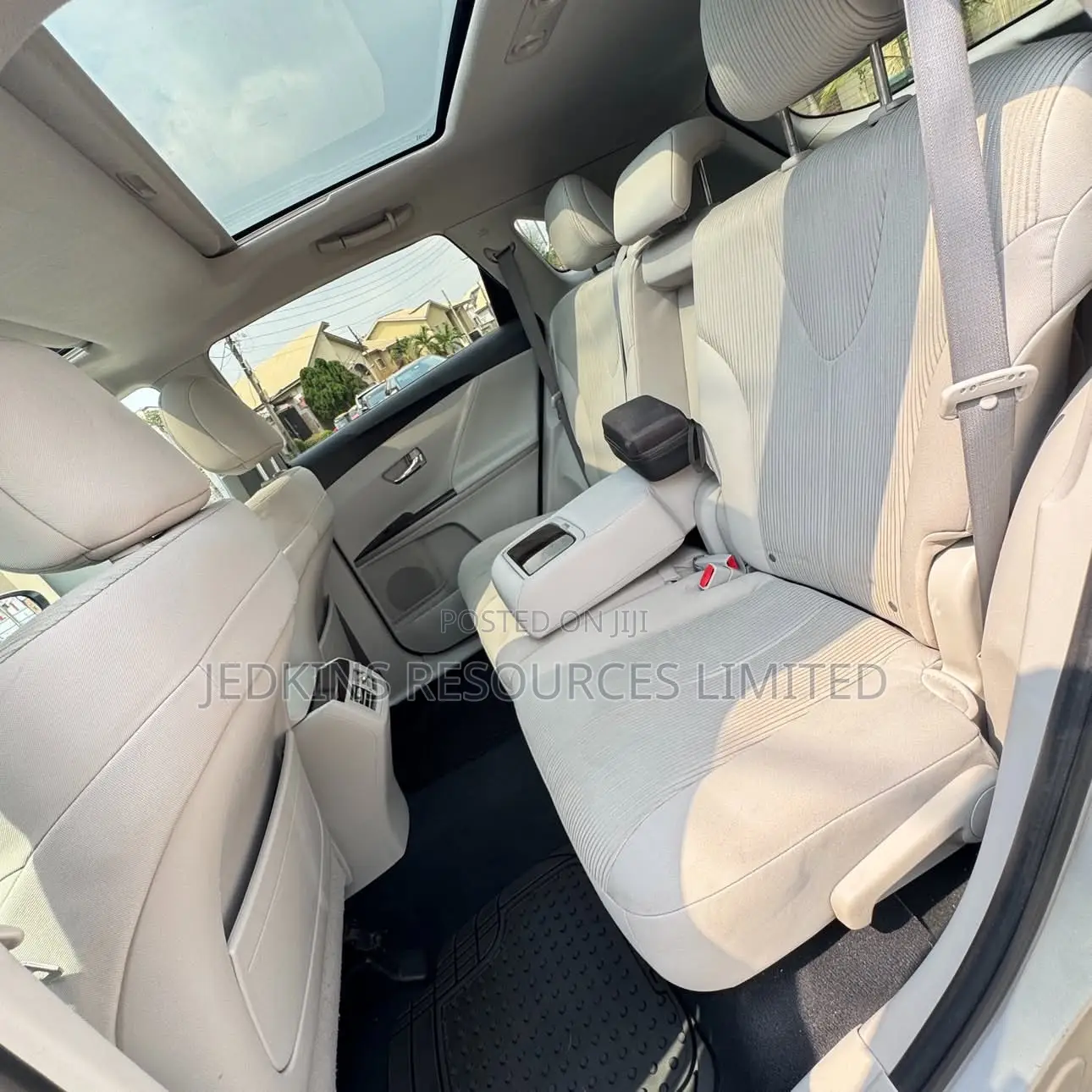 Toyota Venza XLE 2010 Silver