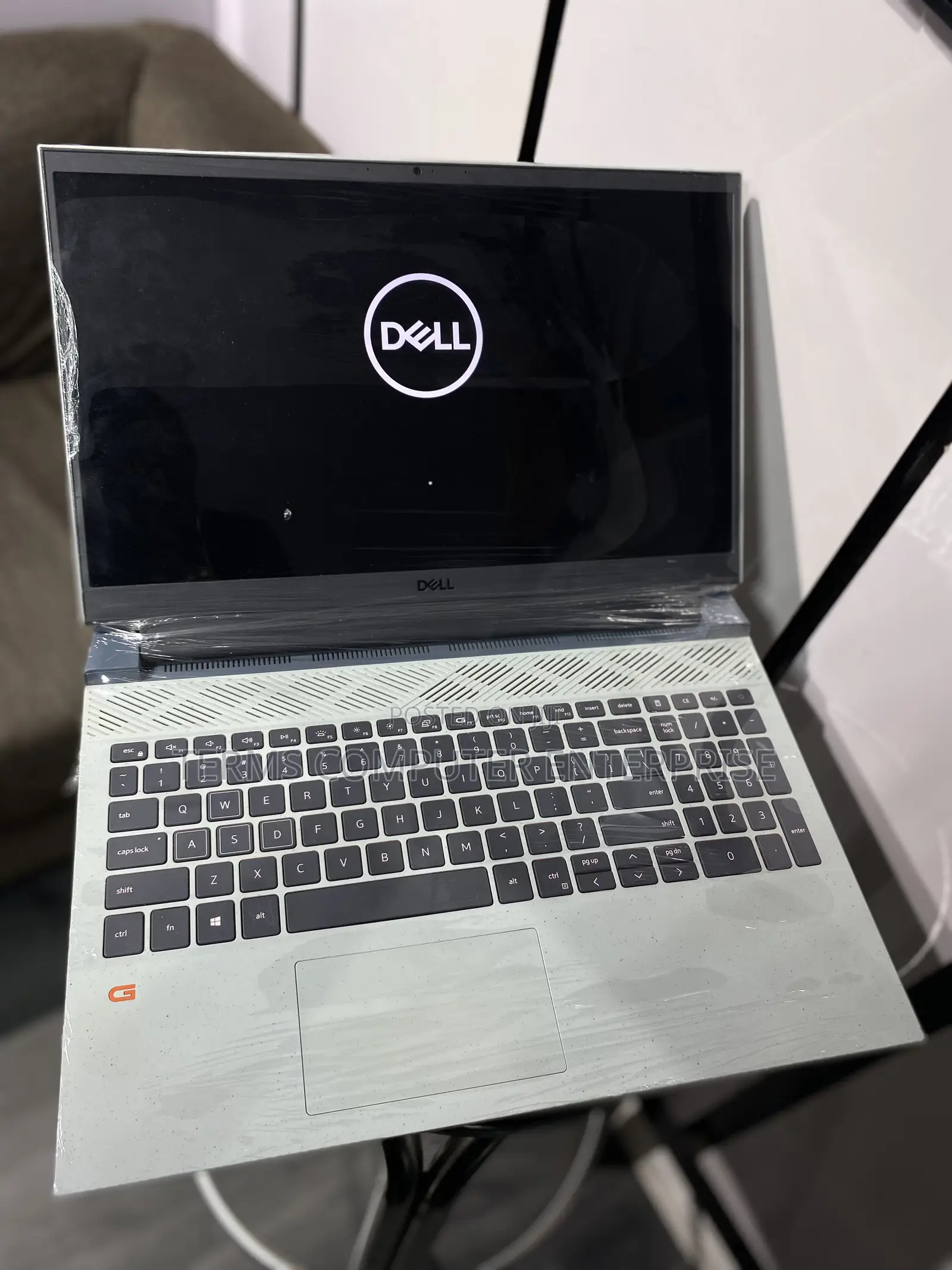 Laptop Dell G15 5515 12GB AMD Ryzen 5 SSD 512GB