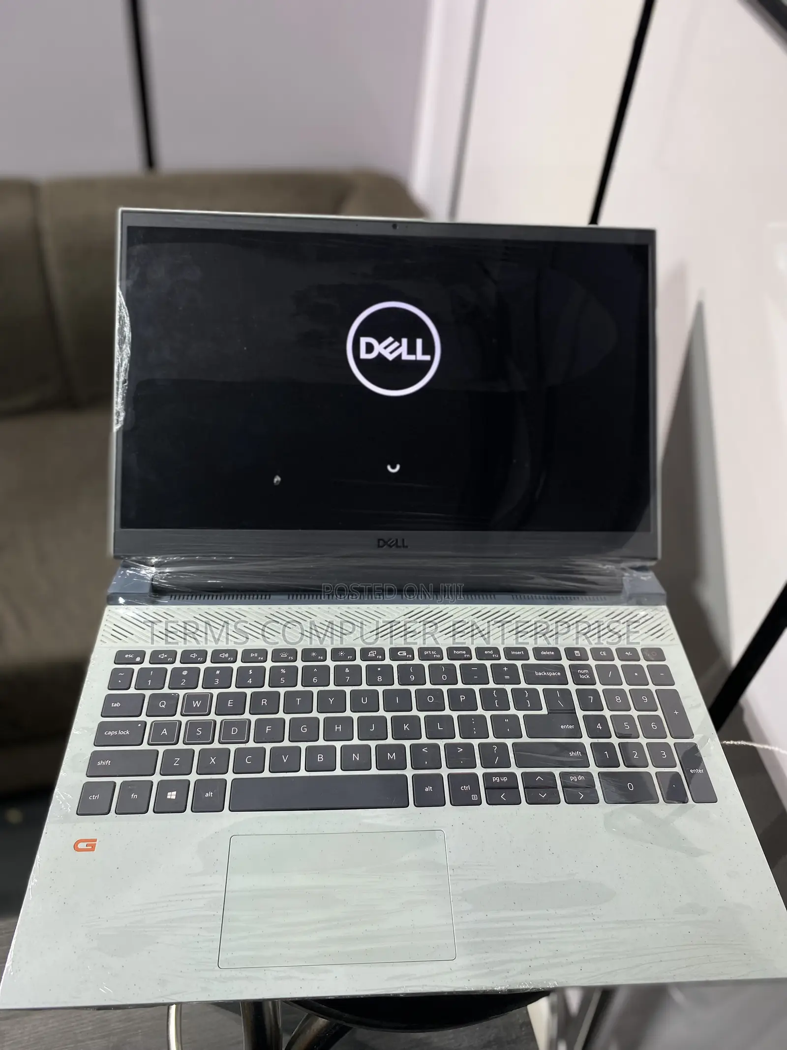 Laptop Dell G15 5515 12GB AMD Ryzen 5 SSD 512GB