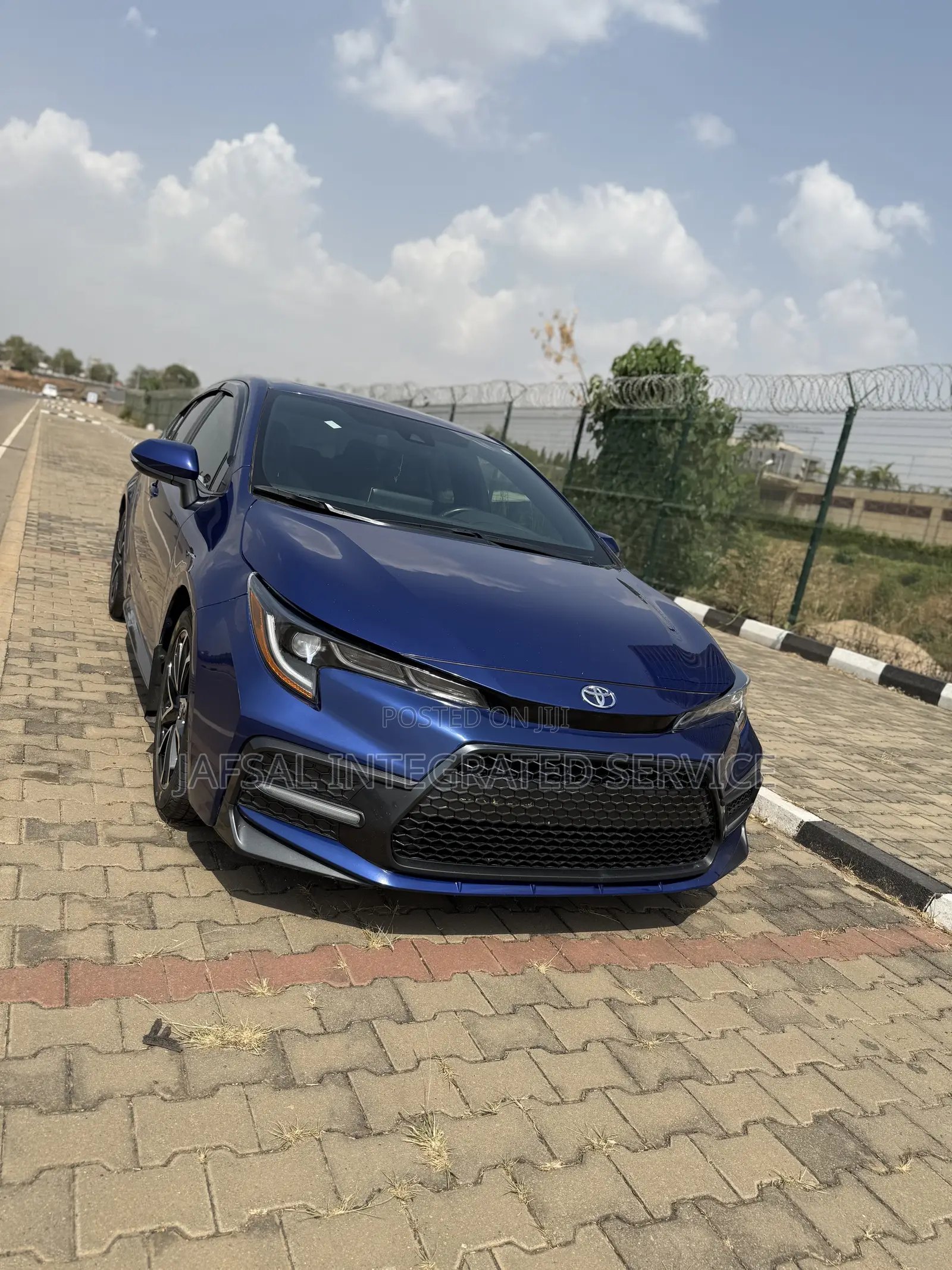 Toyota Corolla SE 2020 Blue