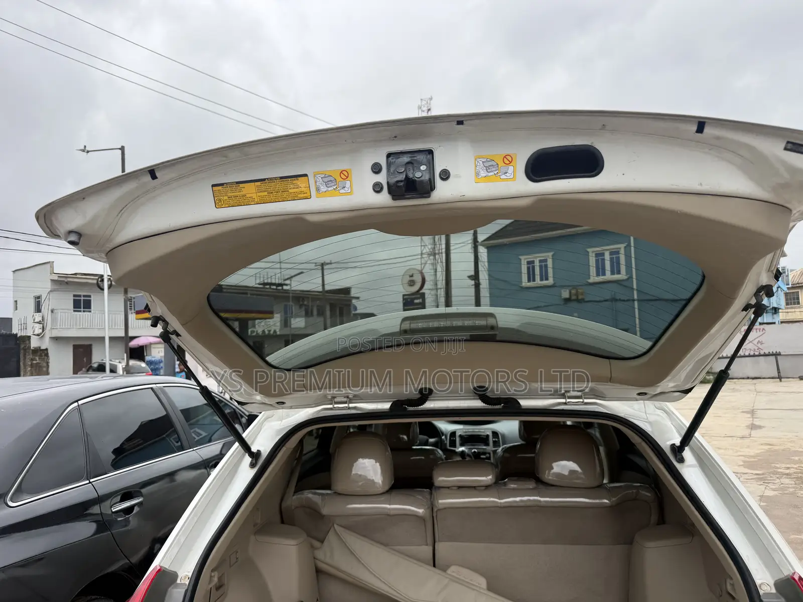 Toyota Venza LE 2012 White