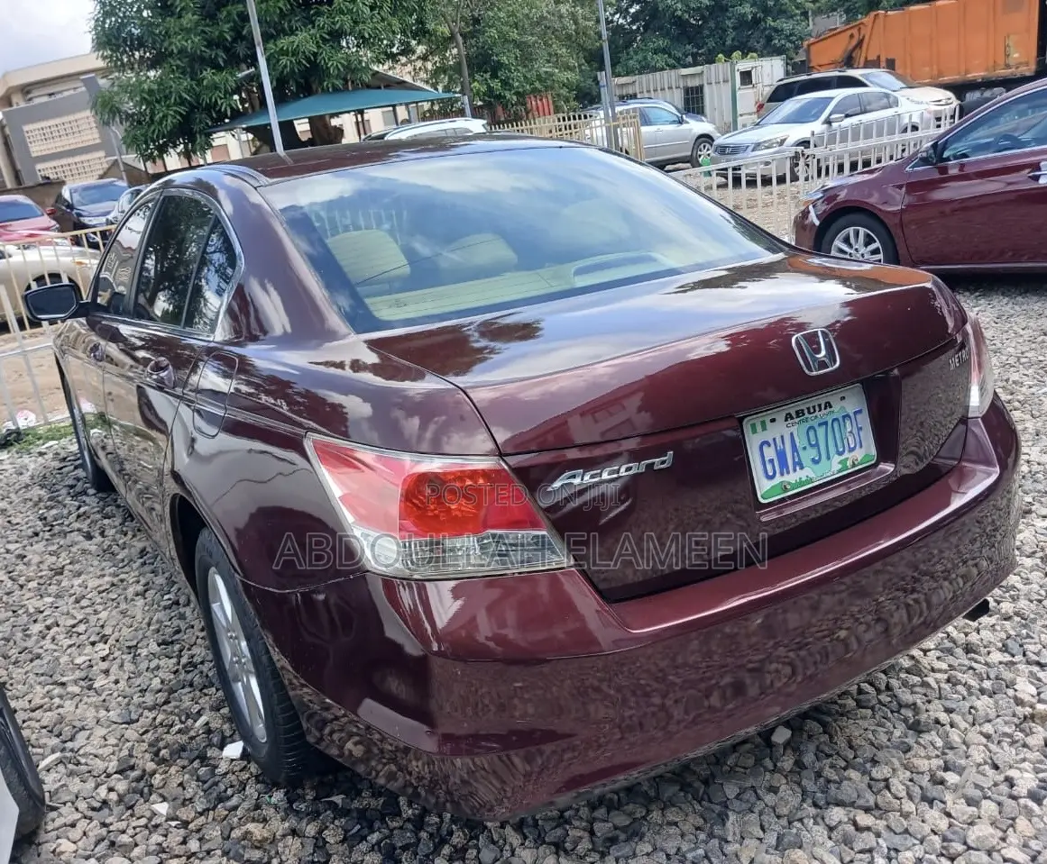 Honda Accord 2010 Maroon