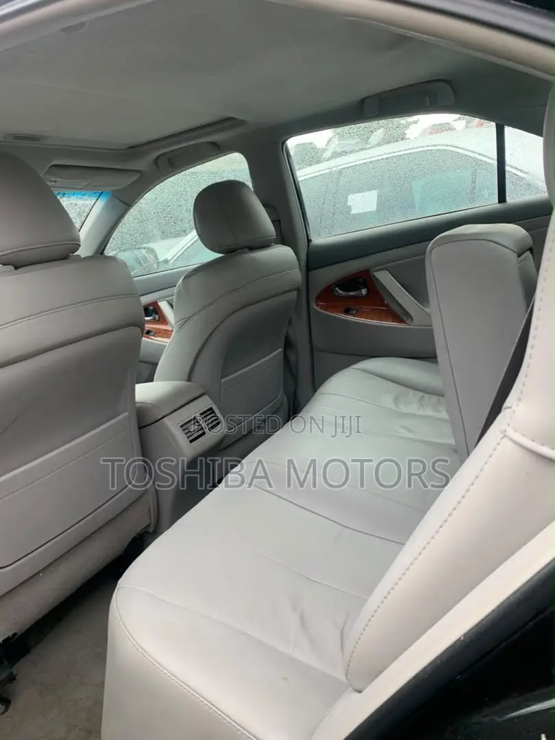 Toyota Camry XLE 4dr Sedan (2.5L 4cyl 6AM) 2010 Black