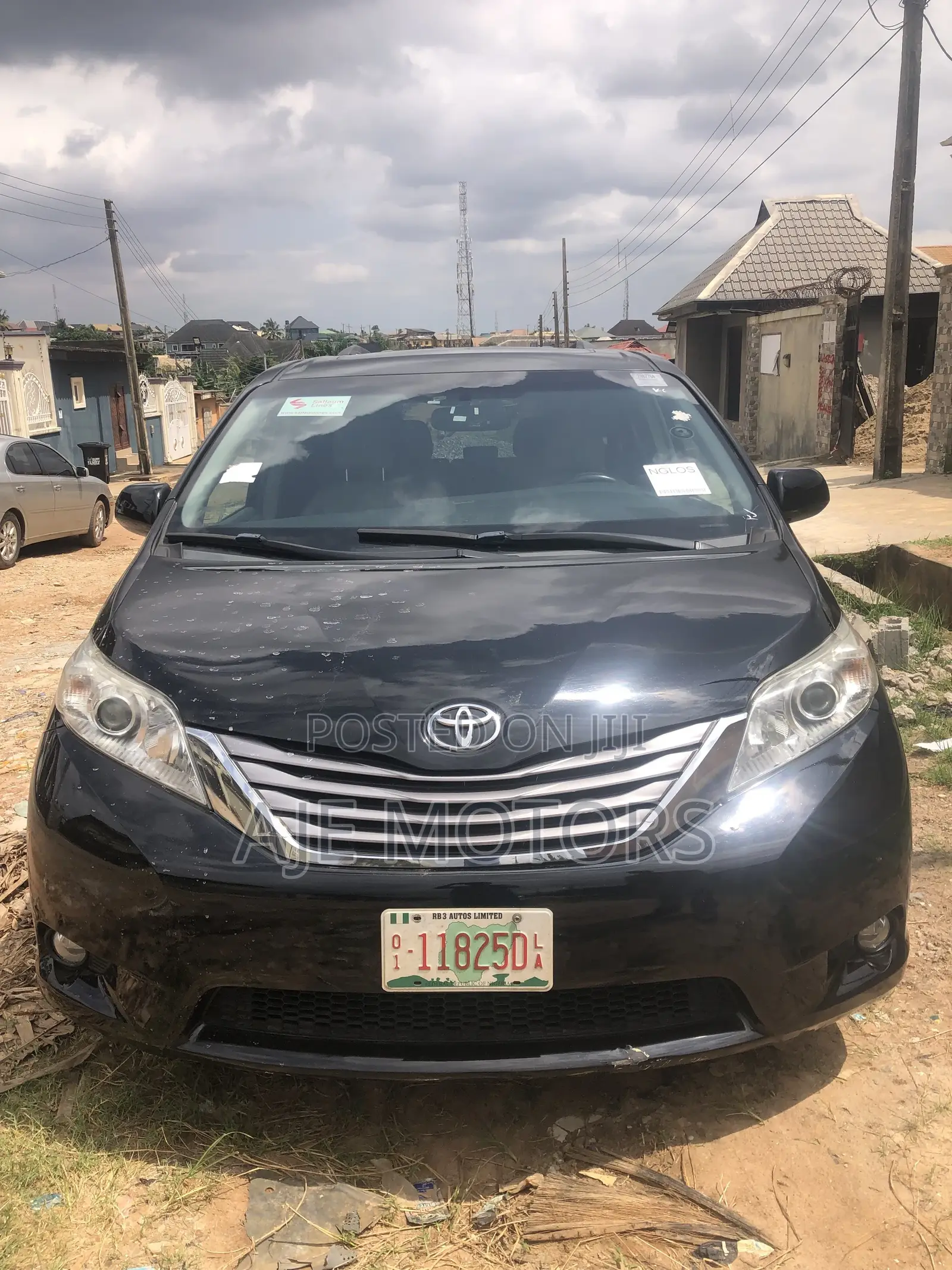 Toyota Sienna 2015 Black