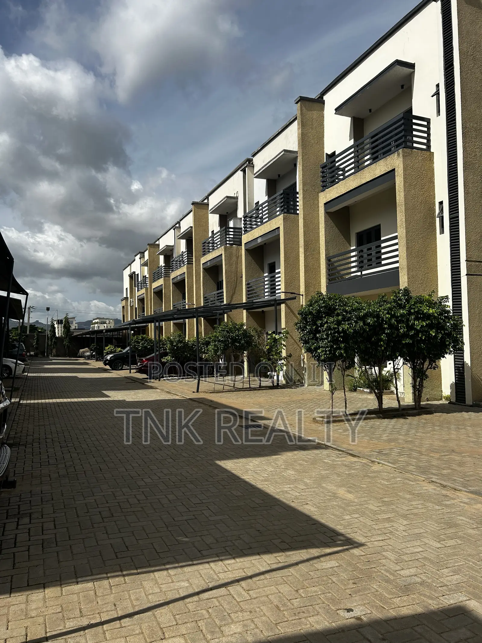 Furnished 4bdrm Duplex in Kado for rent