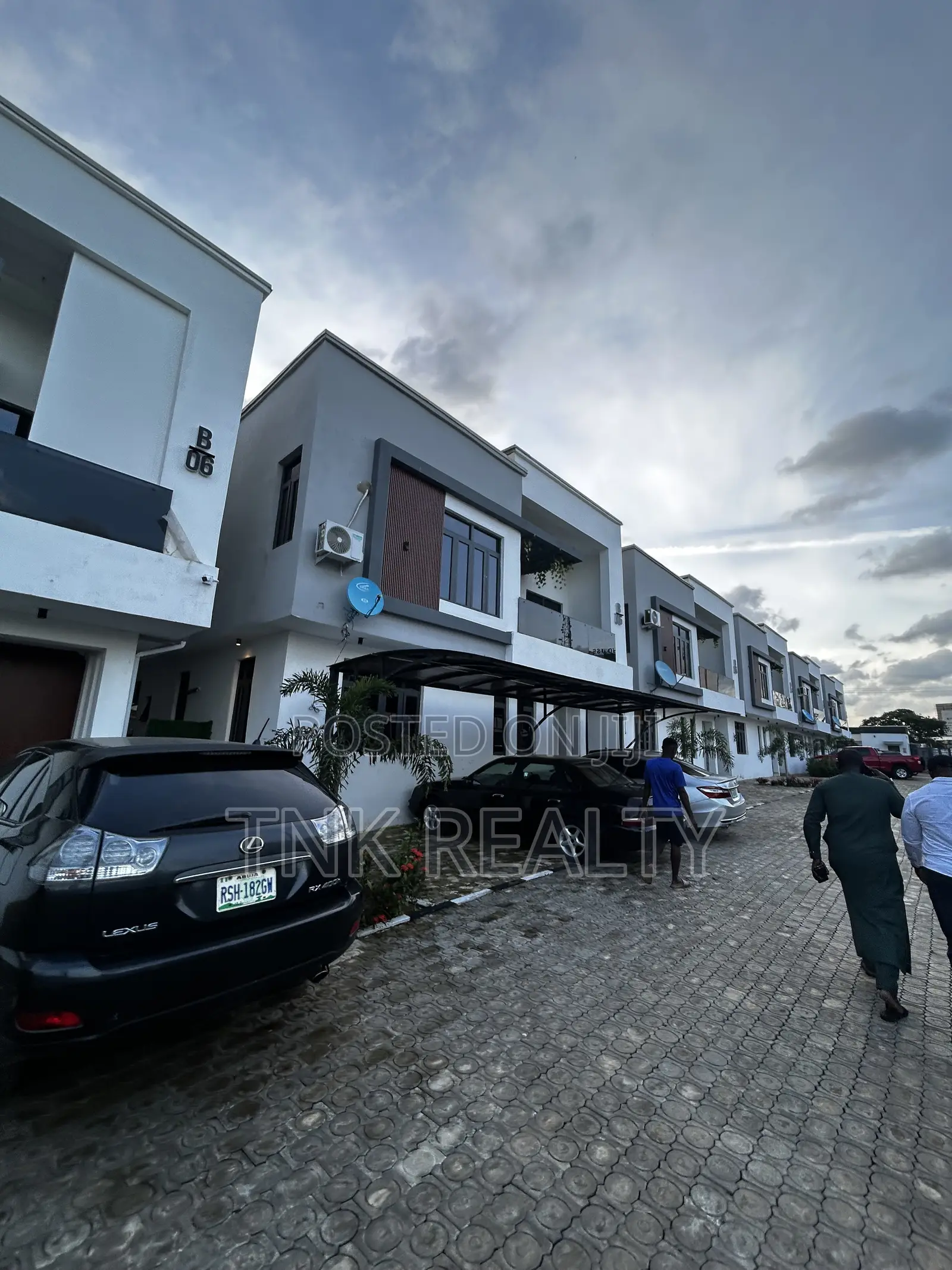Furnished 4bdrm Duplex in Mabushi for rent