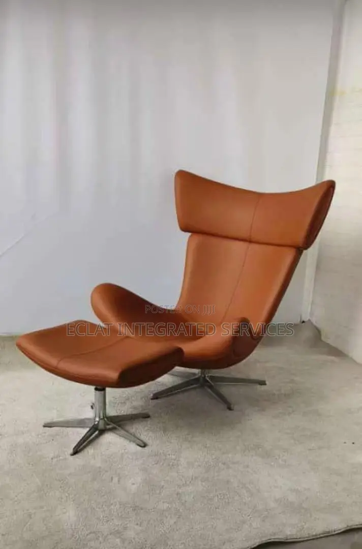 Accent Swivel Chair for Relaxation