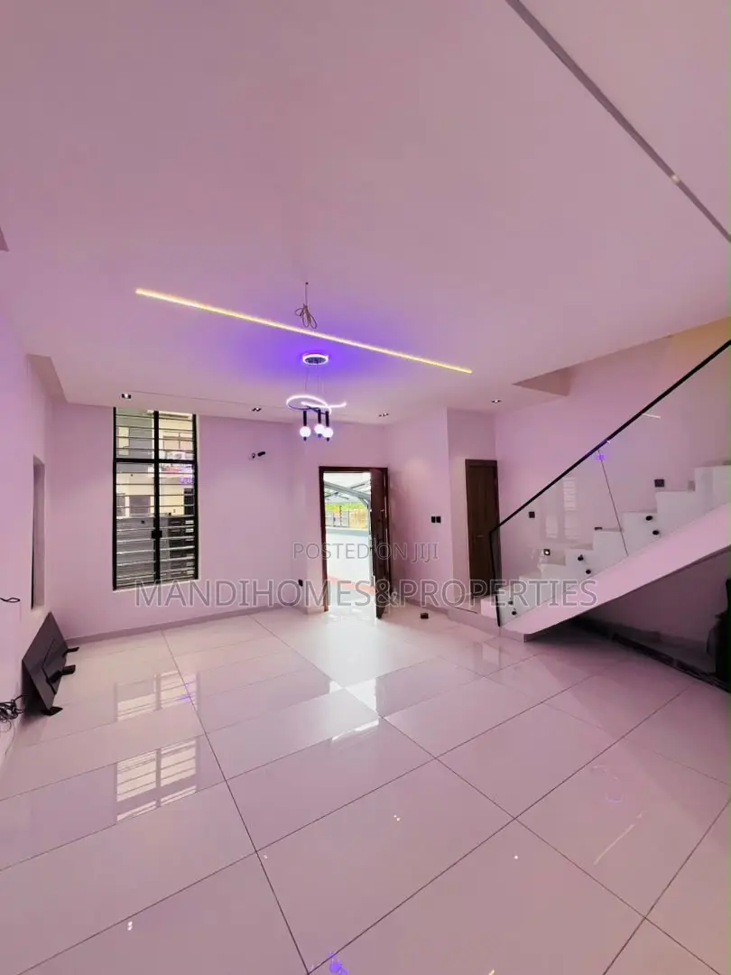 4bdrm Duplex in Ajah for sale