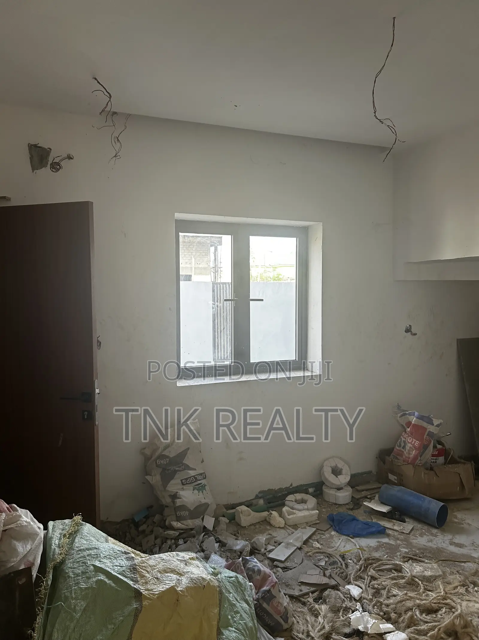Furnished 4bdrm Duplex in Mabushi for sale