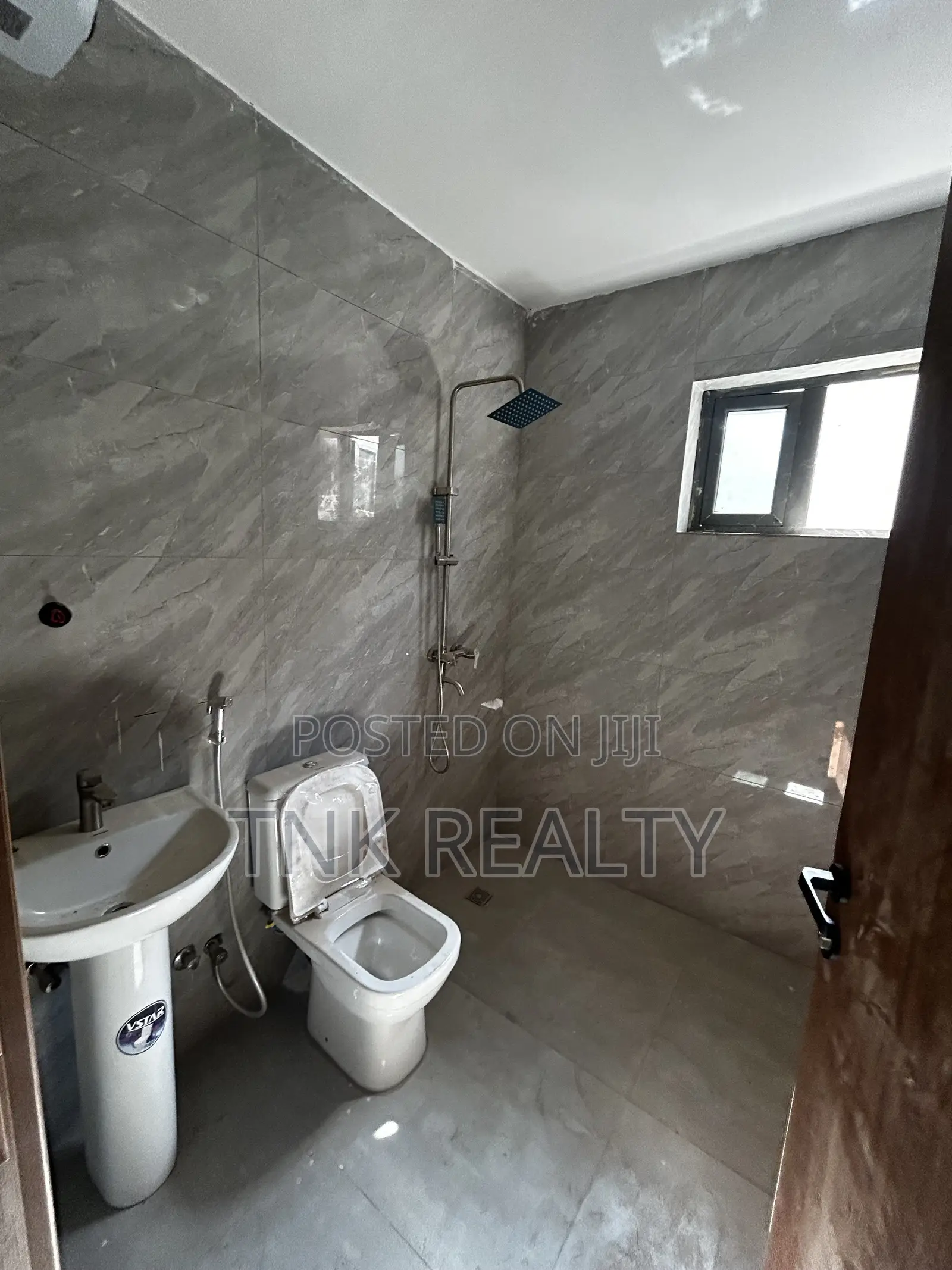 Furnished 4bdrm Duplex in Kado for sale