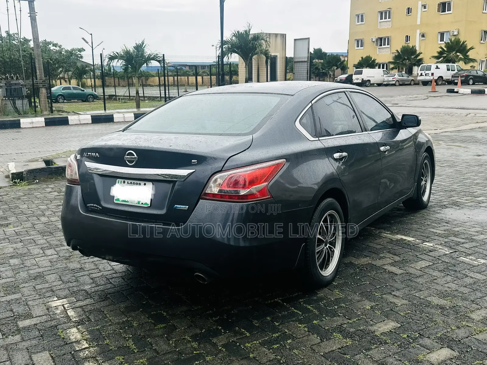 Nissan Altima Sedan 2.5 S 2013 Gray