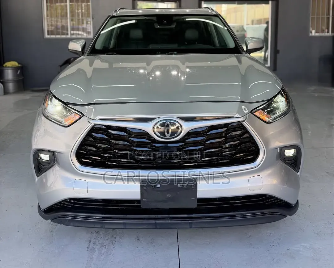 Toyota Highlander XLE AWD 2020 Silver