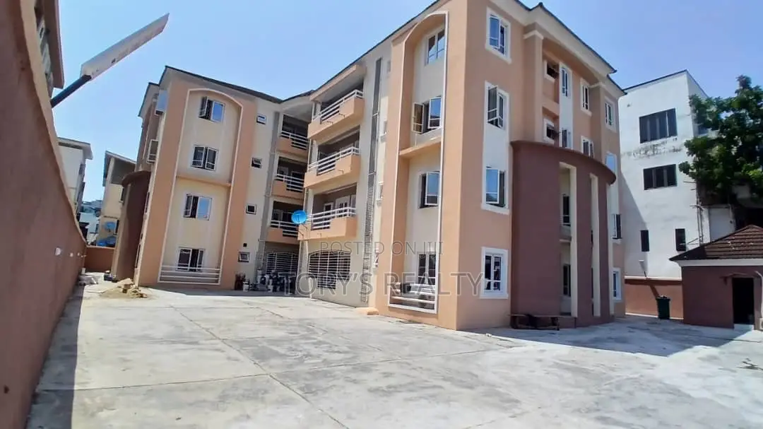 3bdrm Apartment in Victoria Island Extension for rent