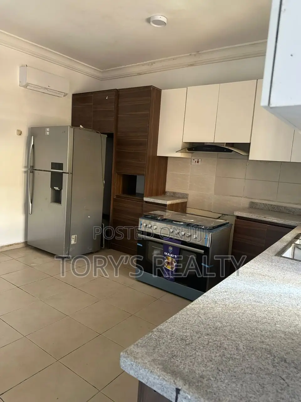 3bdrm Apartment in Victoria Island Extension for rent