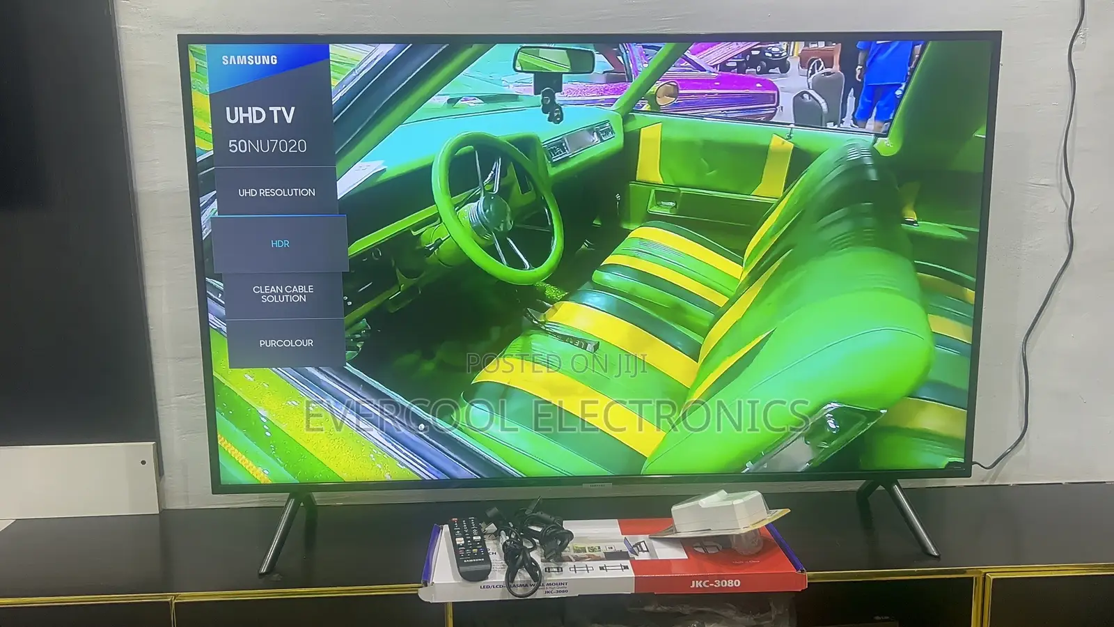 50” Samsung Ultra HD Smart TV With PURCOLOUR HDR