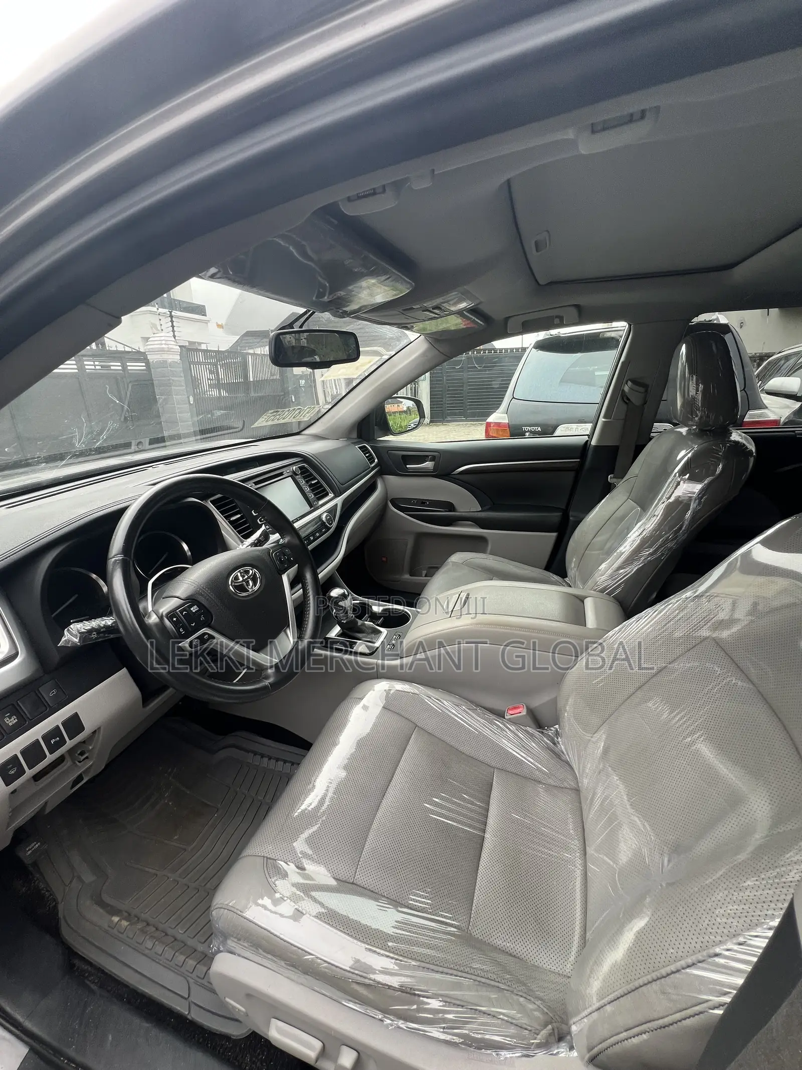 Toyota Highlander Limited 4x4 V6 (3.5L 6cyl 8A) 2018 Gray