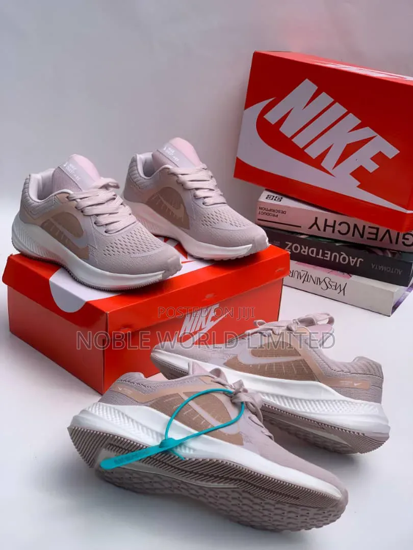 Authentic Nike Unisex Sneakers EJM 8g