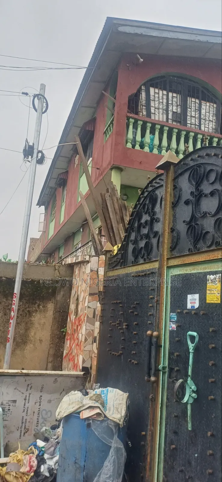 2bdrm Block of Flats in Albert Adekoya Close for sale