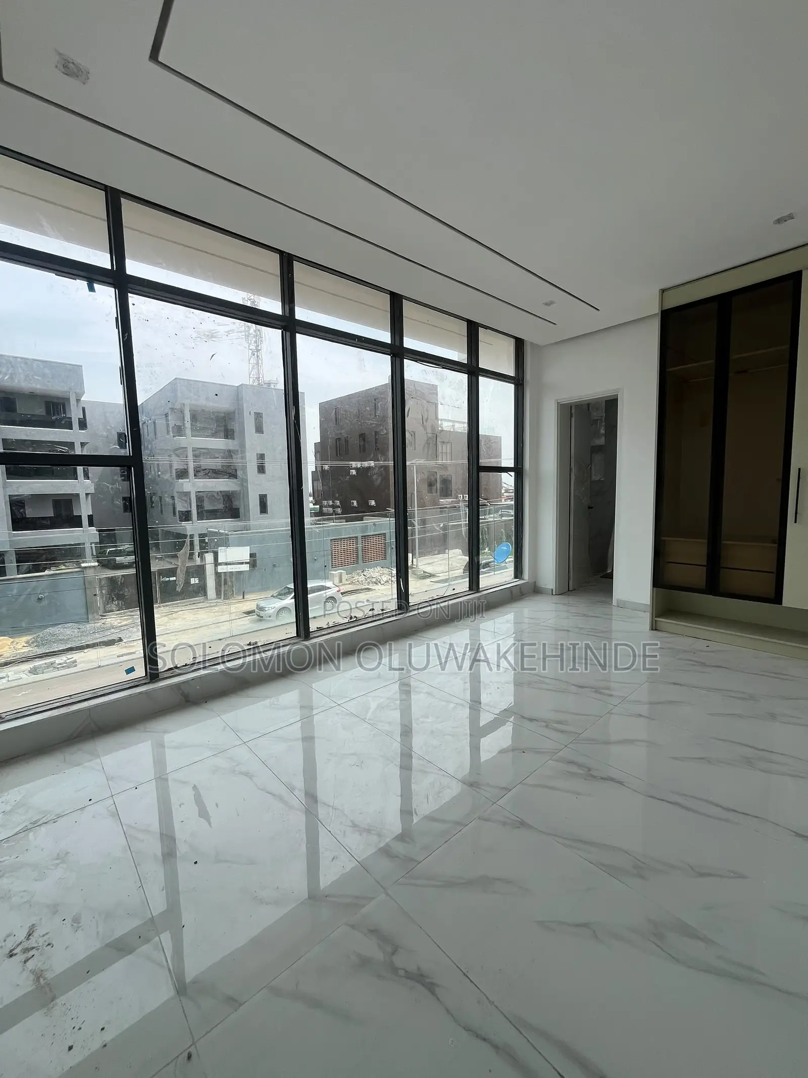 2bdrm Apartment in Lekki Phase 1 for sale