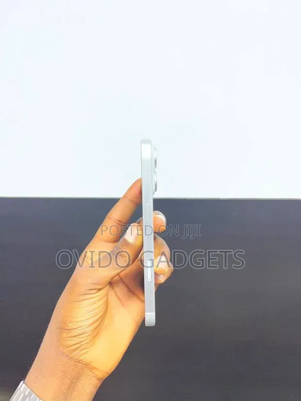 Apple iPhone 16 256 GB White