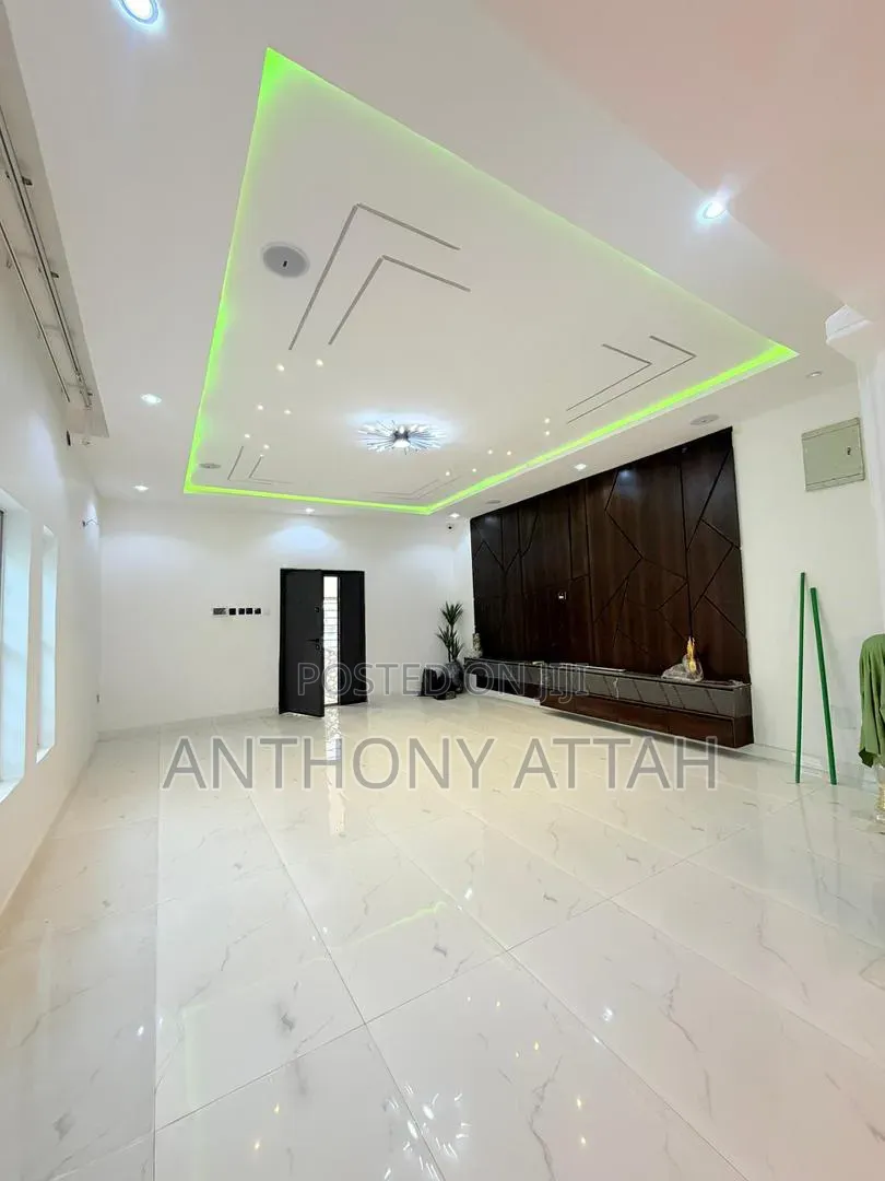 Furnished 5bdrm Duplex in Magodo Phase 2 for sale