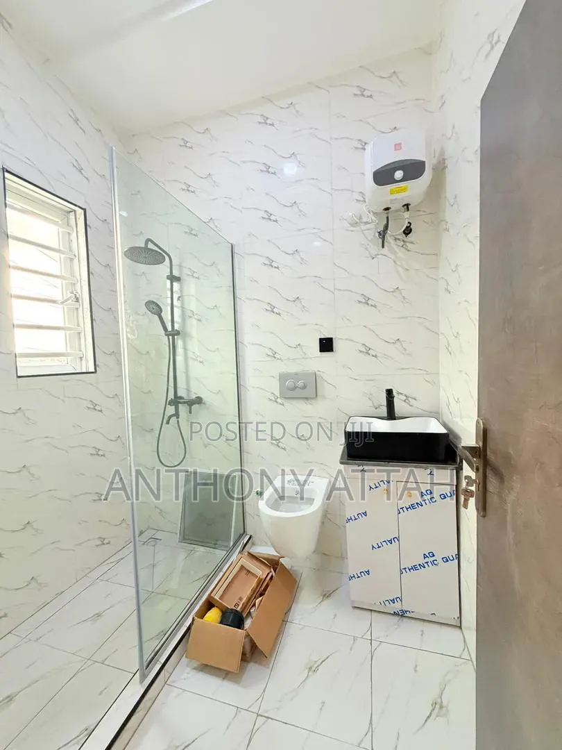 Furnished 5bdrm Duplex in Magodo Phase 2 for sale
