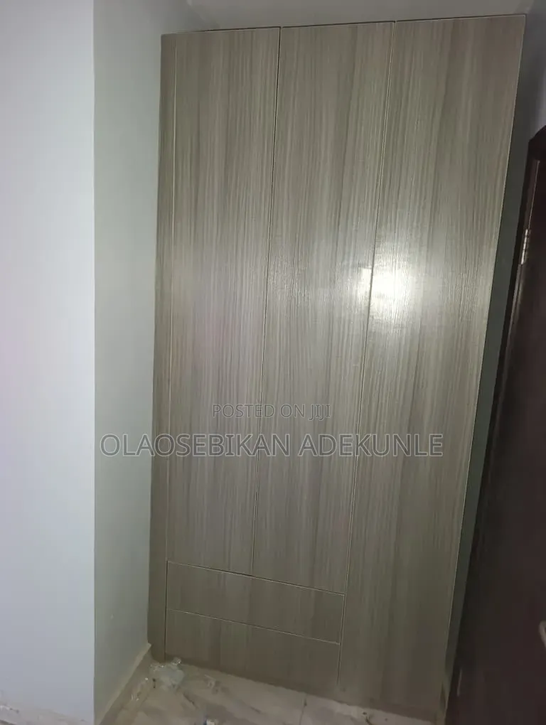 3bdrm Bungalow in Akala Estate Akobo for rent