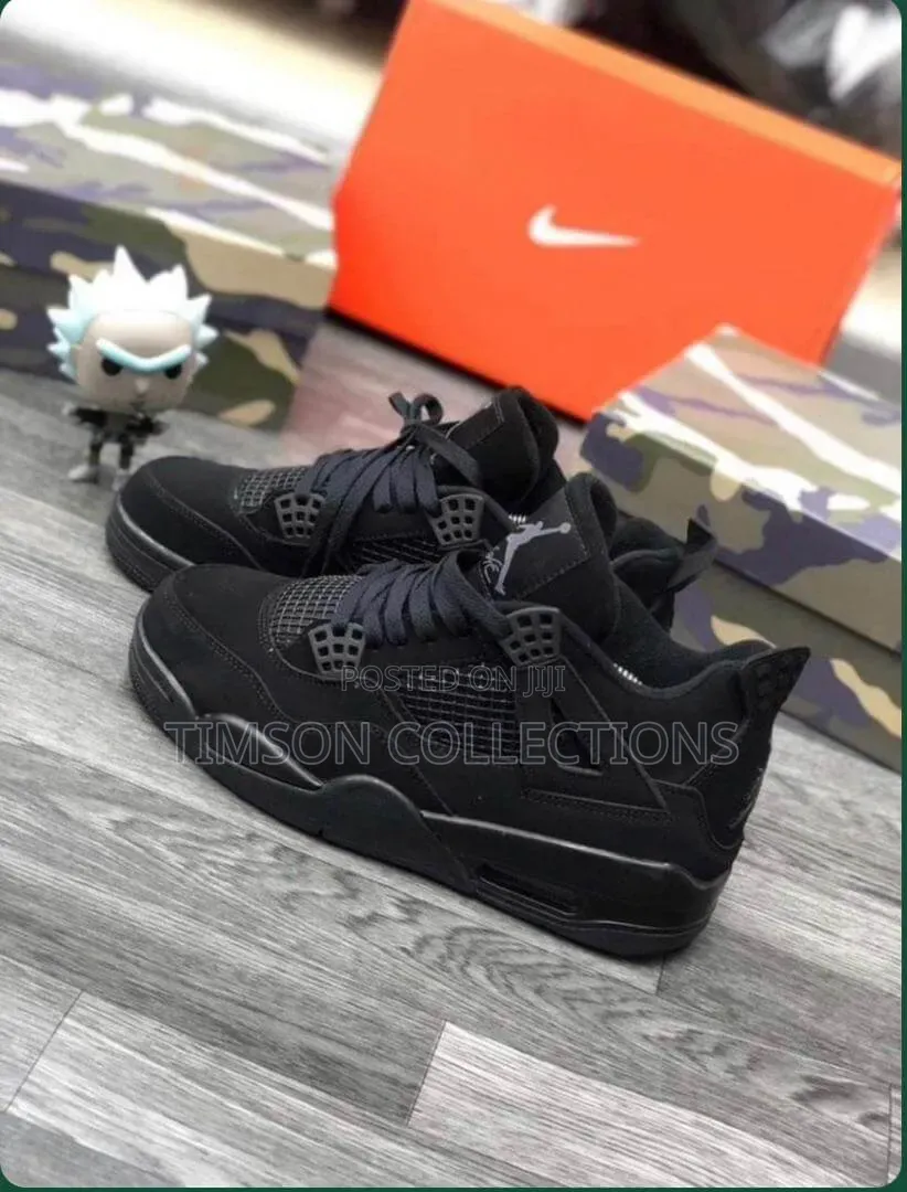 High Classic Nike Air Jordan Sneakers