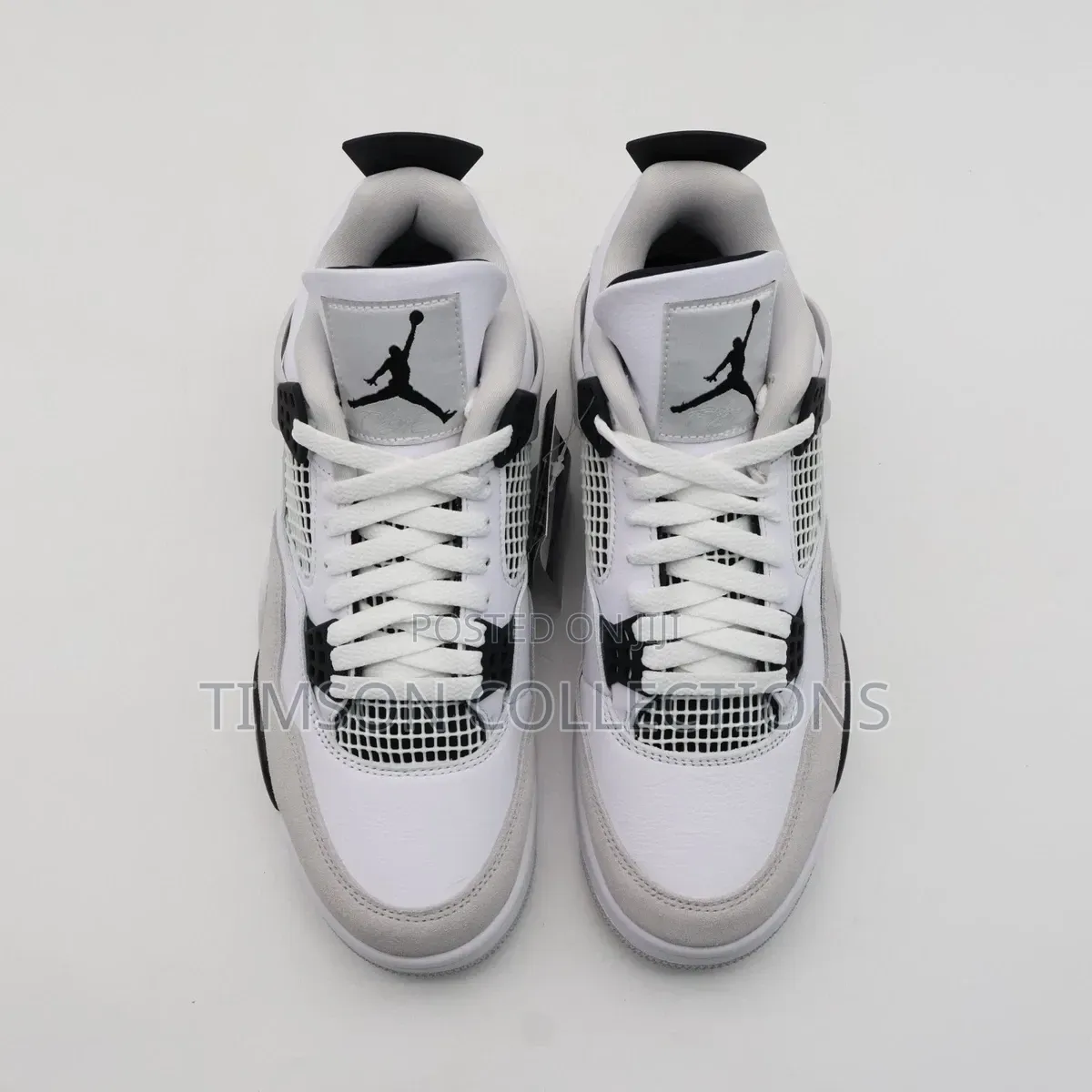 High Classic Nike Air Jordan Sneakers