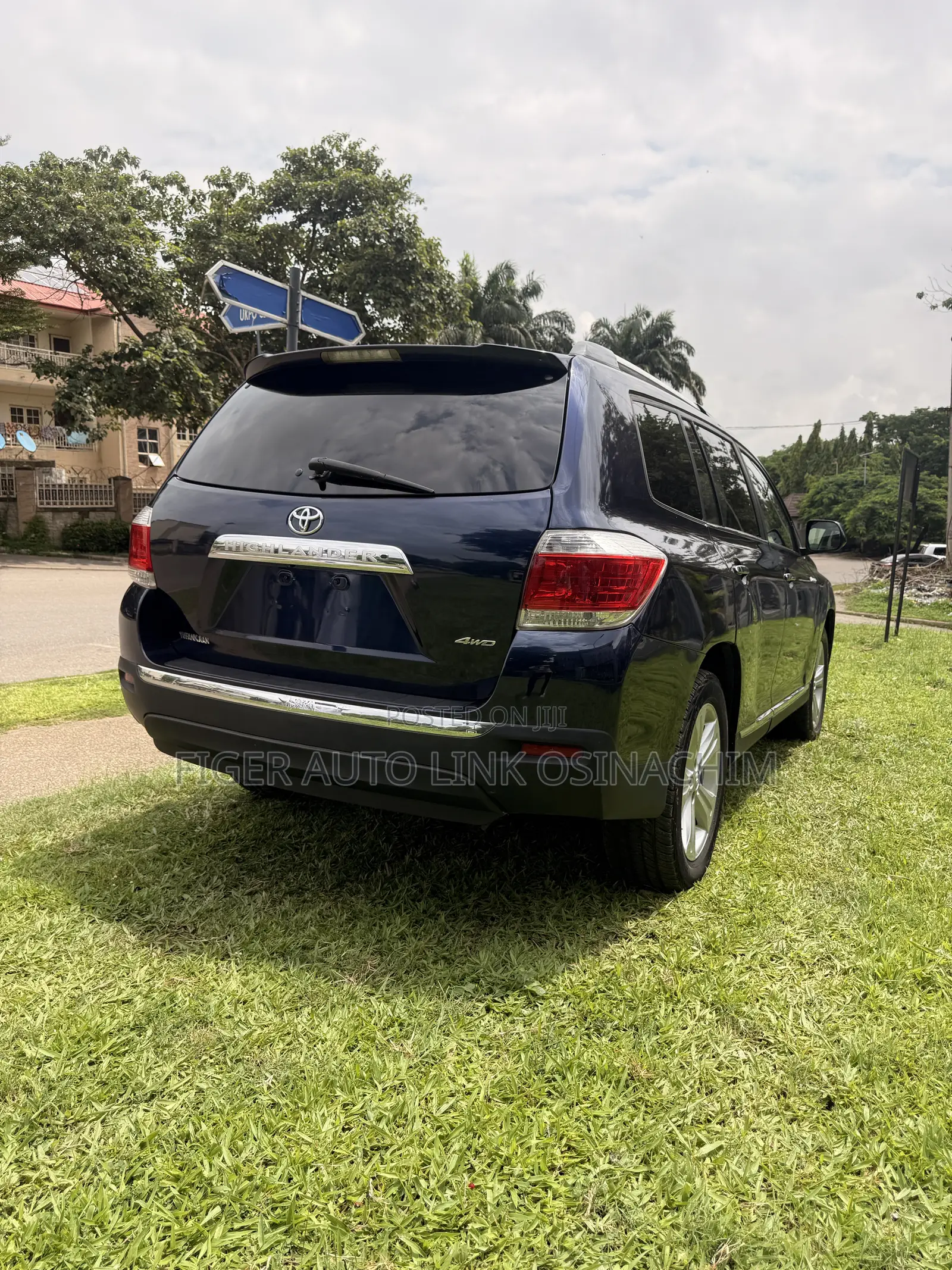Toyota Highlander Limited 2012 Blue