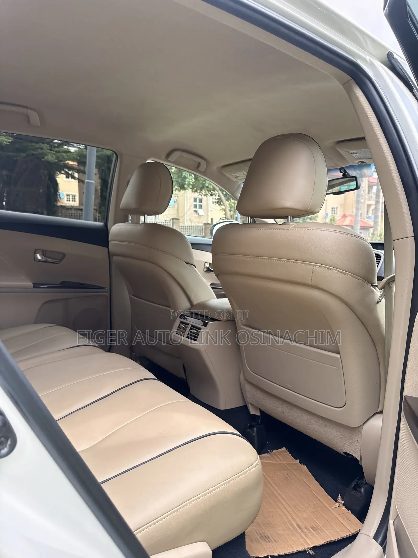Toyota Venza 2011 White