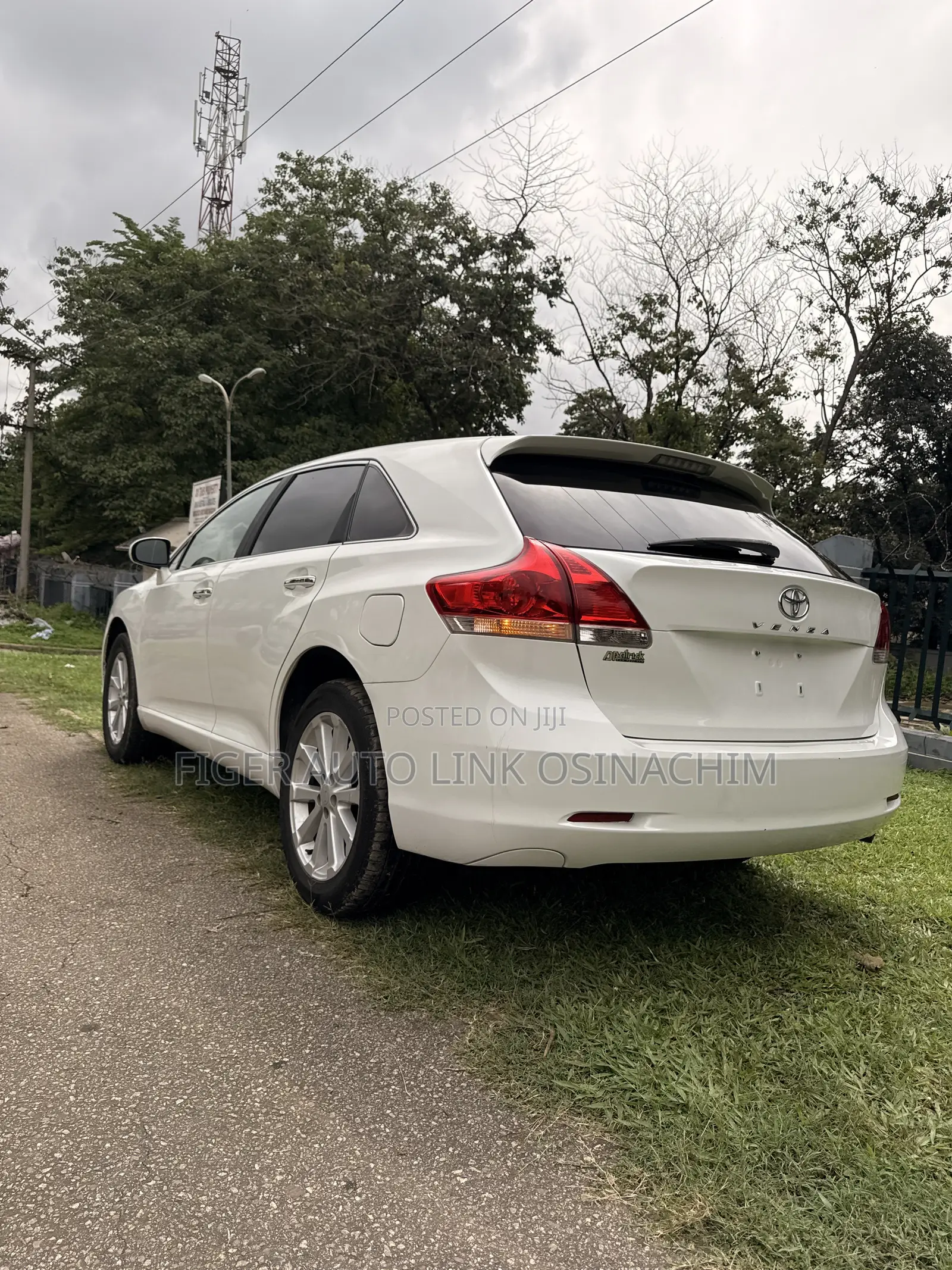 Toyota Venza 2011 White