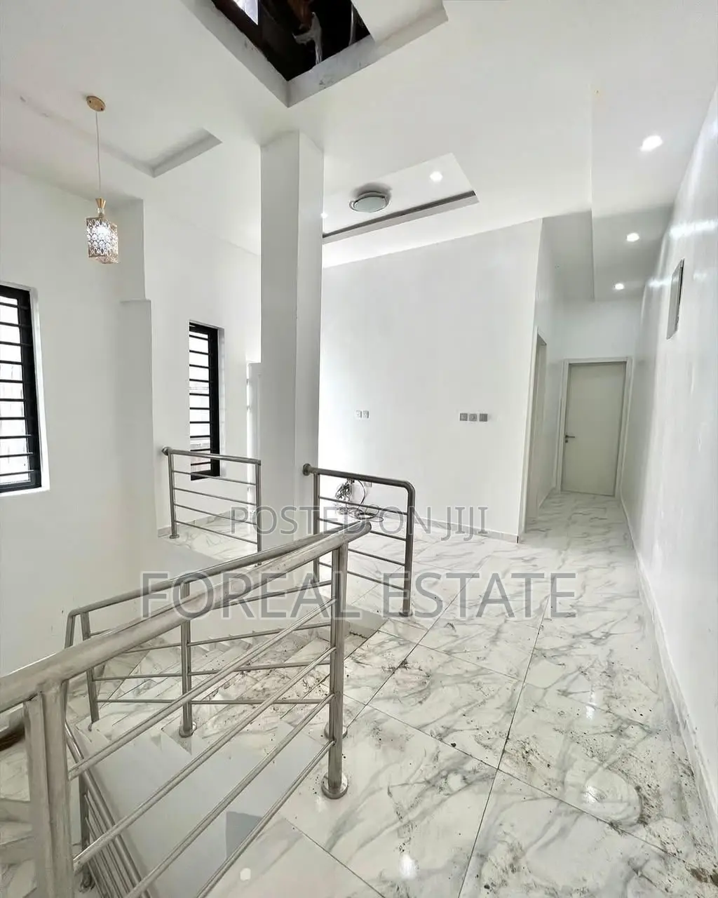 4bdrm Duplex in Chevron for rent