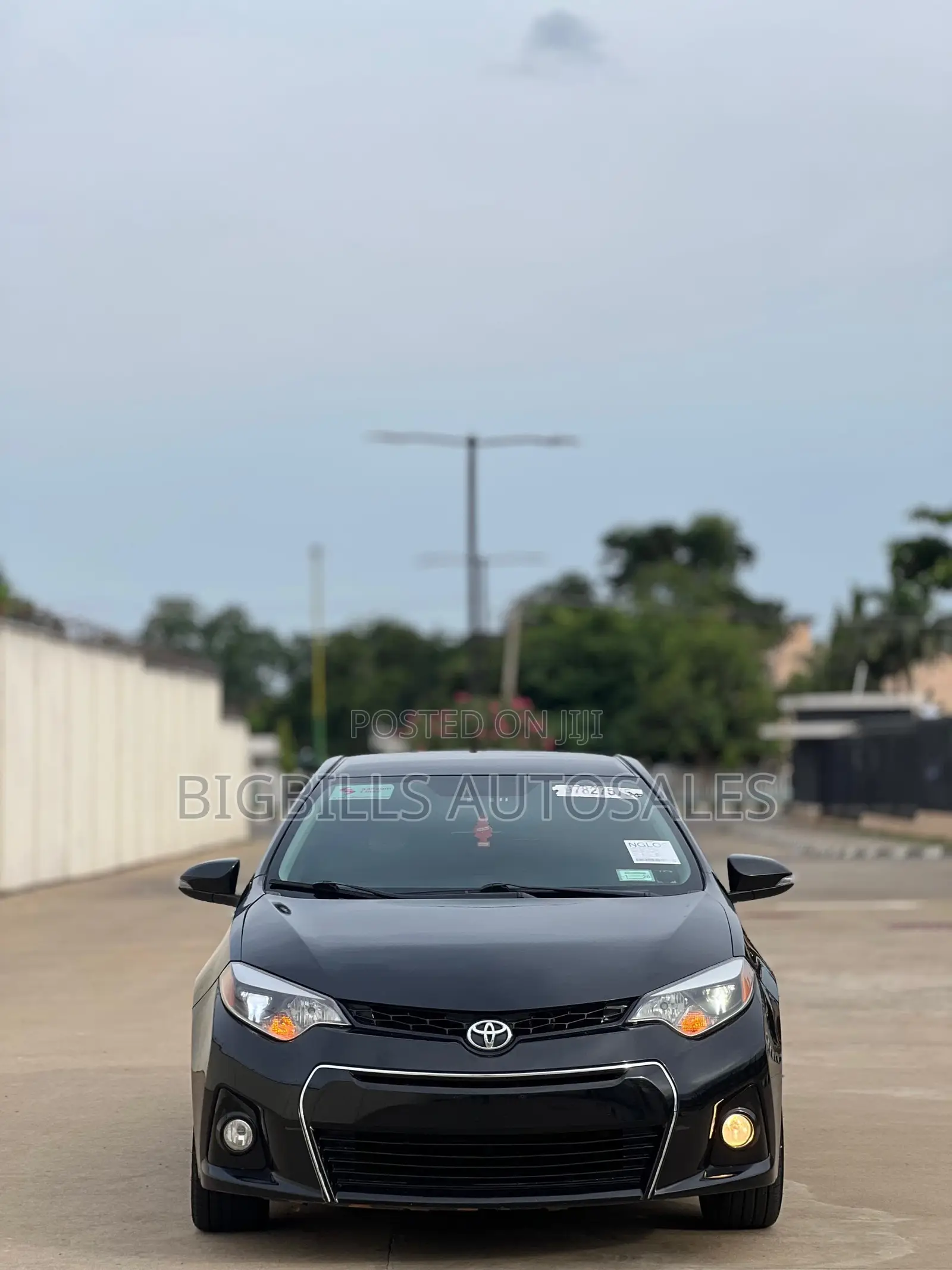 Toyota Corolla LE Eco 4dr Sedan (1.8L 4cyl CVT) 2014 Black