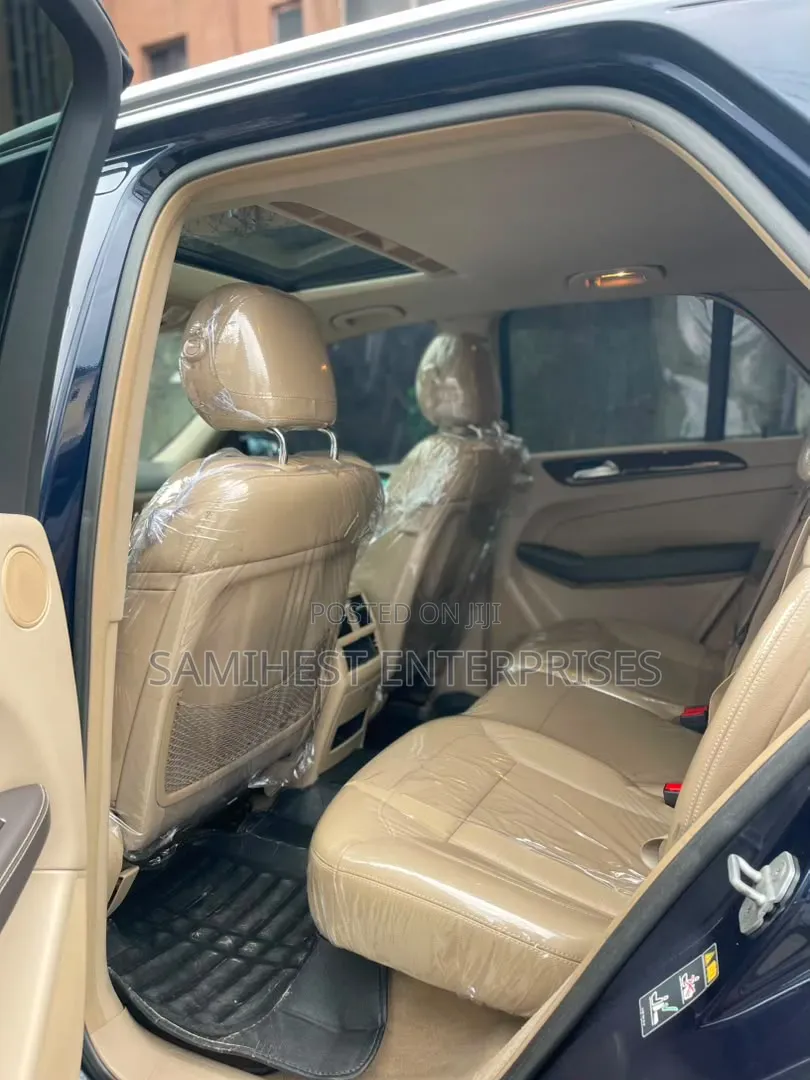 Mercedes-Benz M Class ML350 4MATIC 4dr SUV AWD (3.5L 6cyl 7A) 2014 Gray