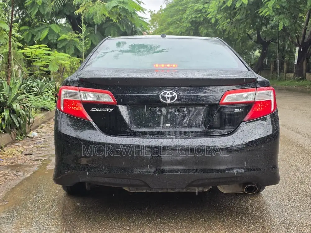 Toyota Camry SE 4dr Sedan (2.5L 4cyl 6A) 2013 Black