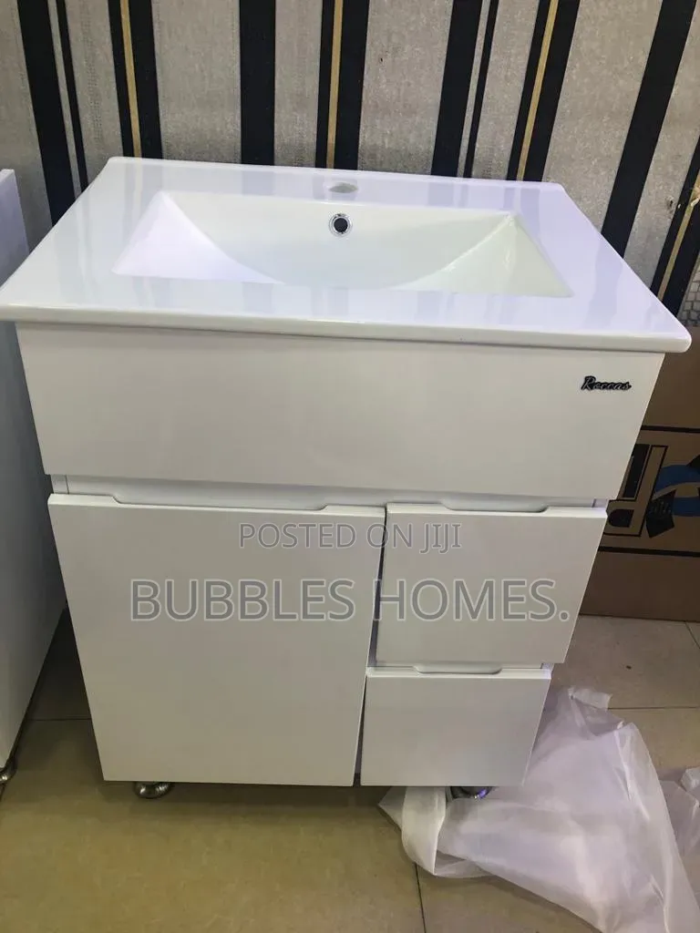 Cabinet Basin