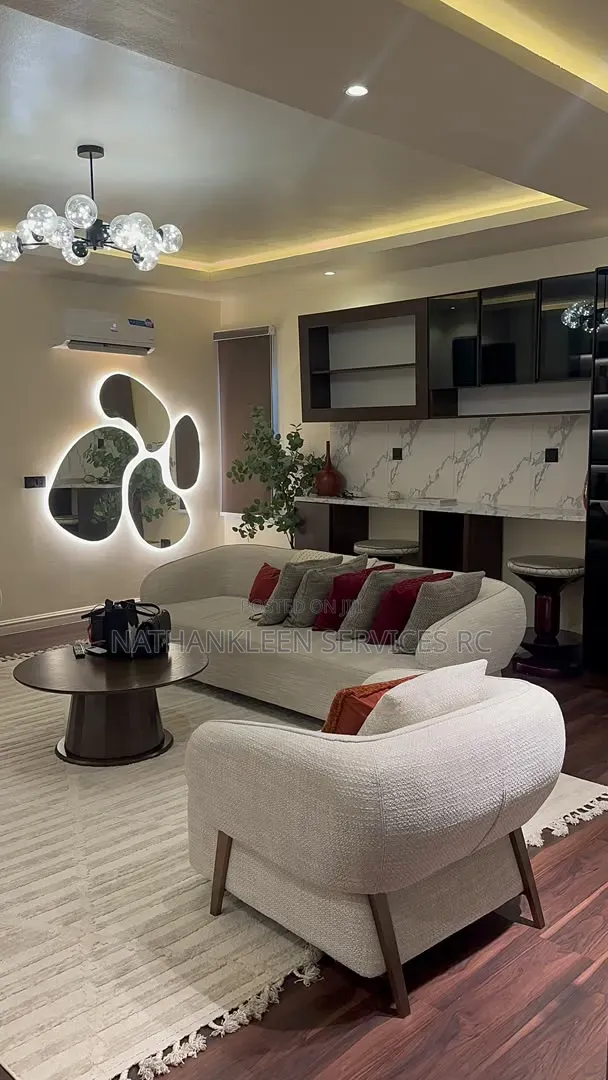 Auxi-Luxury One (1) Bedroom Apartment