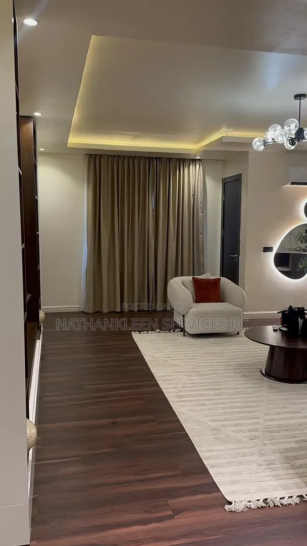 Auxi-Luxury One (1) Bedroom Apartment