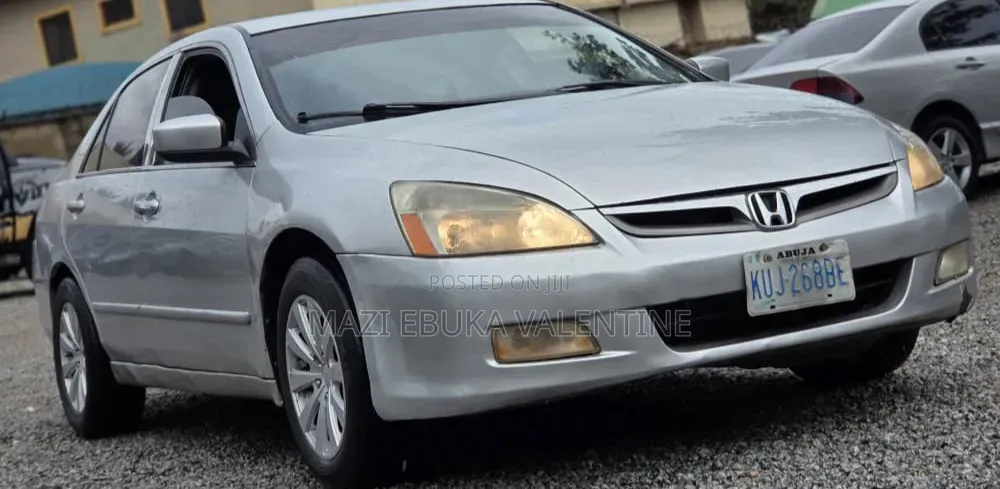 Honda Accord 2007 Gold
