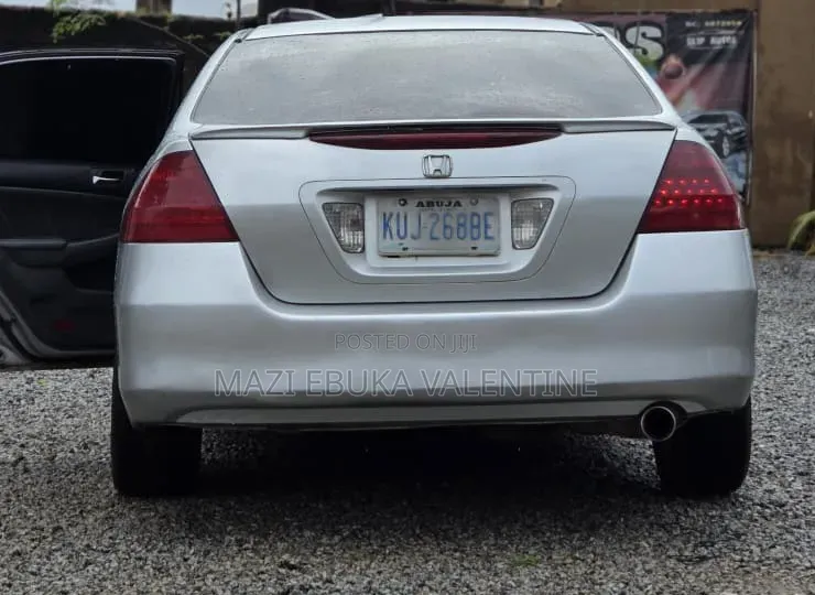 Honda Accord 2007 Gold