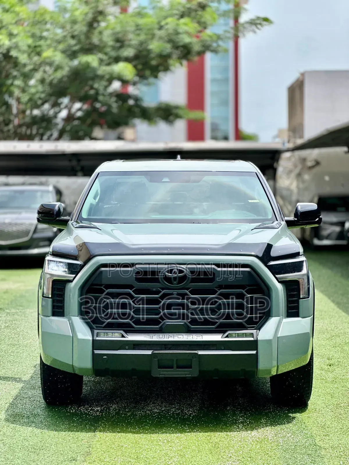 Toyota Tundra Hybrid 2025 Gray