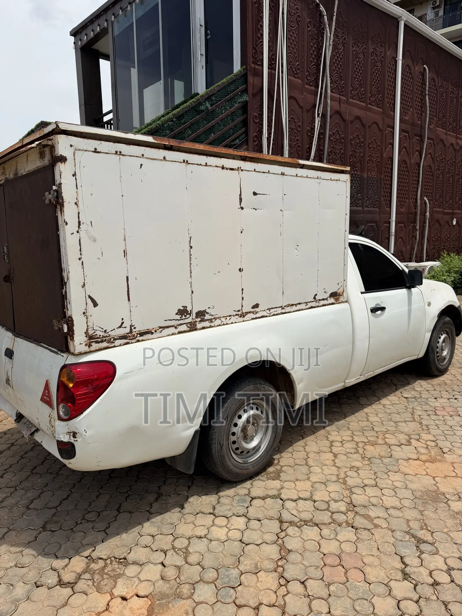 Mitsubishi L200 Club Cab 2.5 180hp 4WD 2008 White